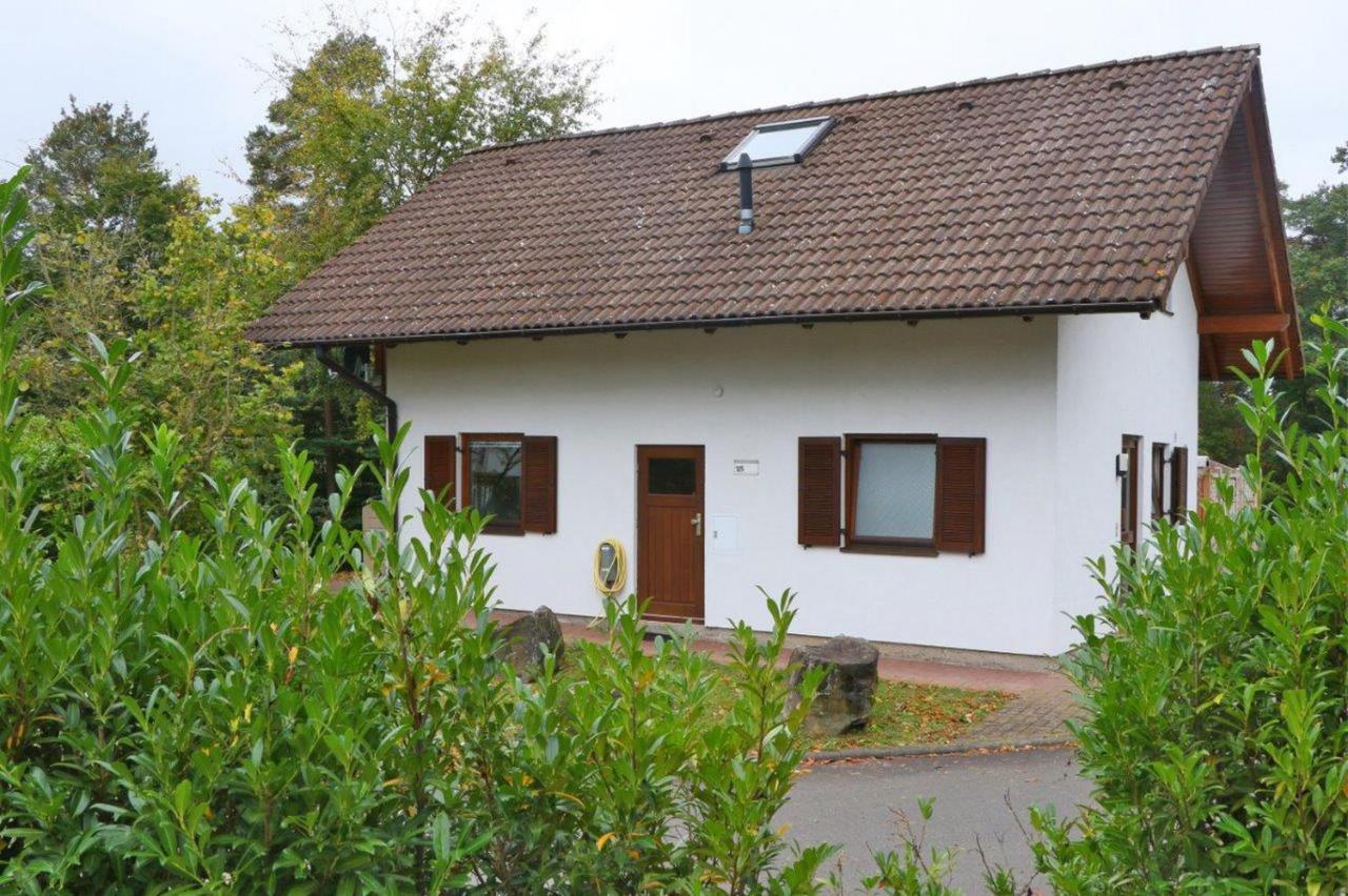 Seepark Kirchheim Ferienhaus Bei Anne Mit Sauna Exterior photo