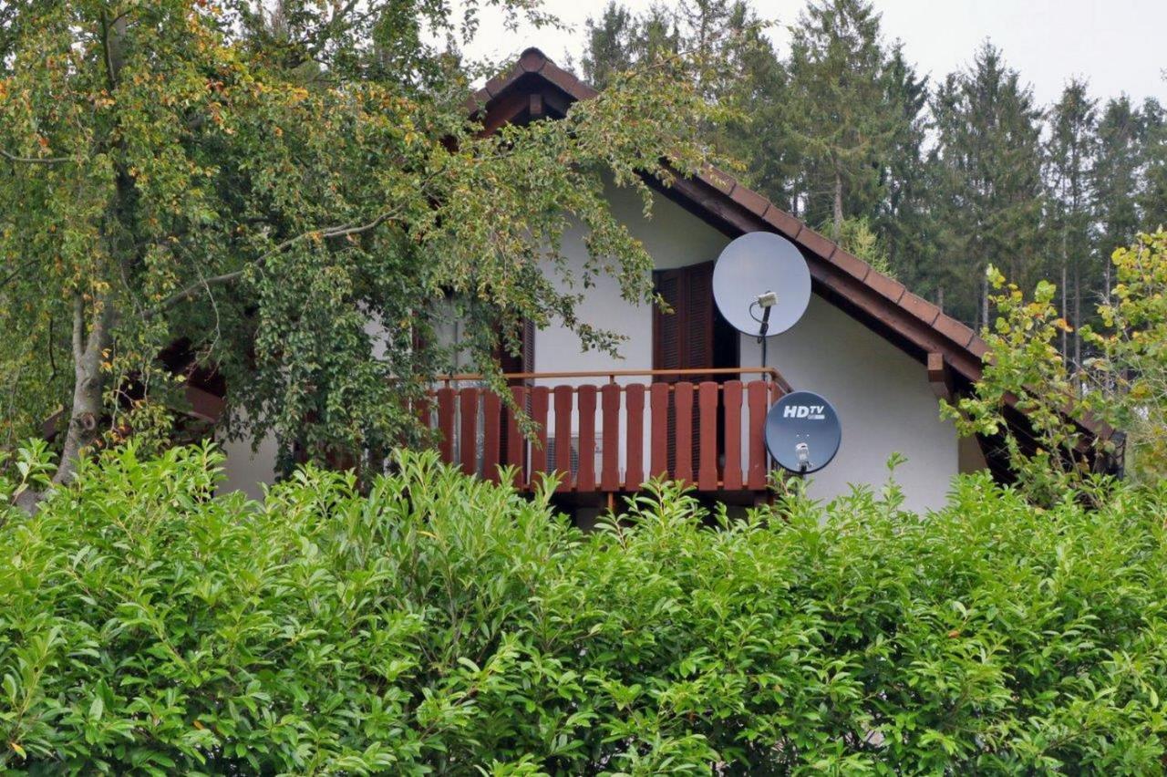 Seepark Kirchheim Ferienhaus Bei Anne Mit Sauna Exterior photo